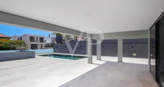 von_poll_real_estate_property_ES243184796_image_9