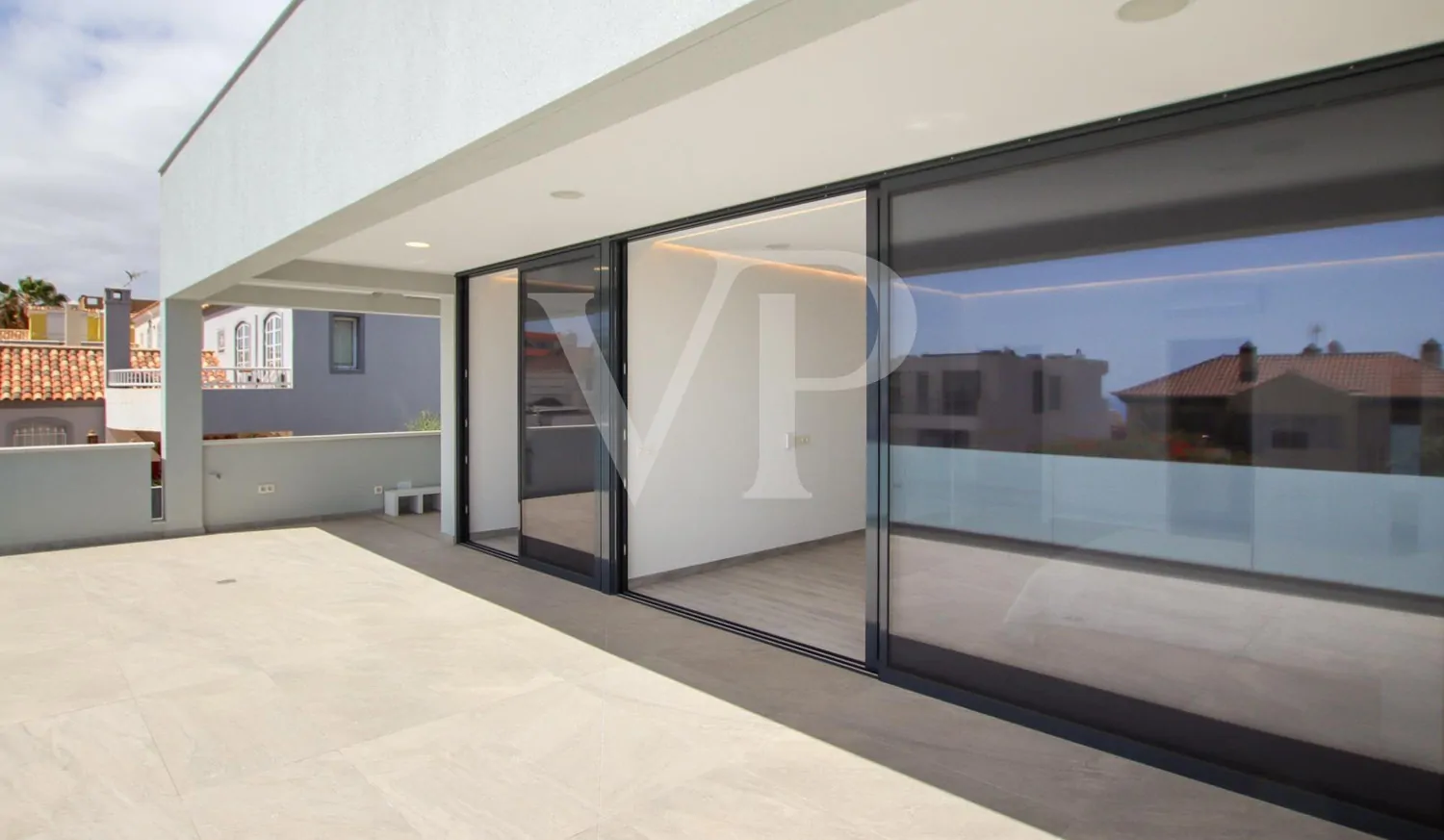 Exquisite Neubauvilla ist bereit für den Erstbezug in el Madroñal