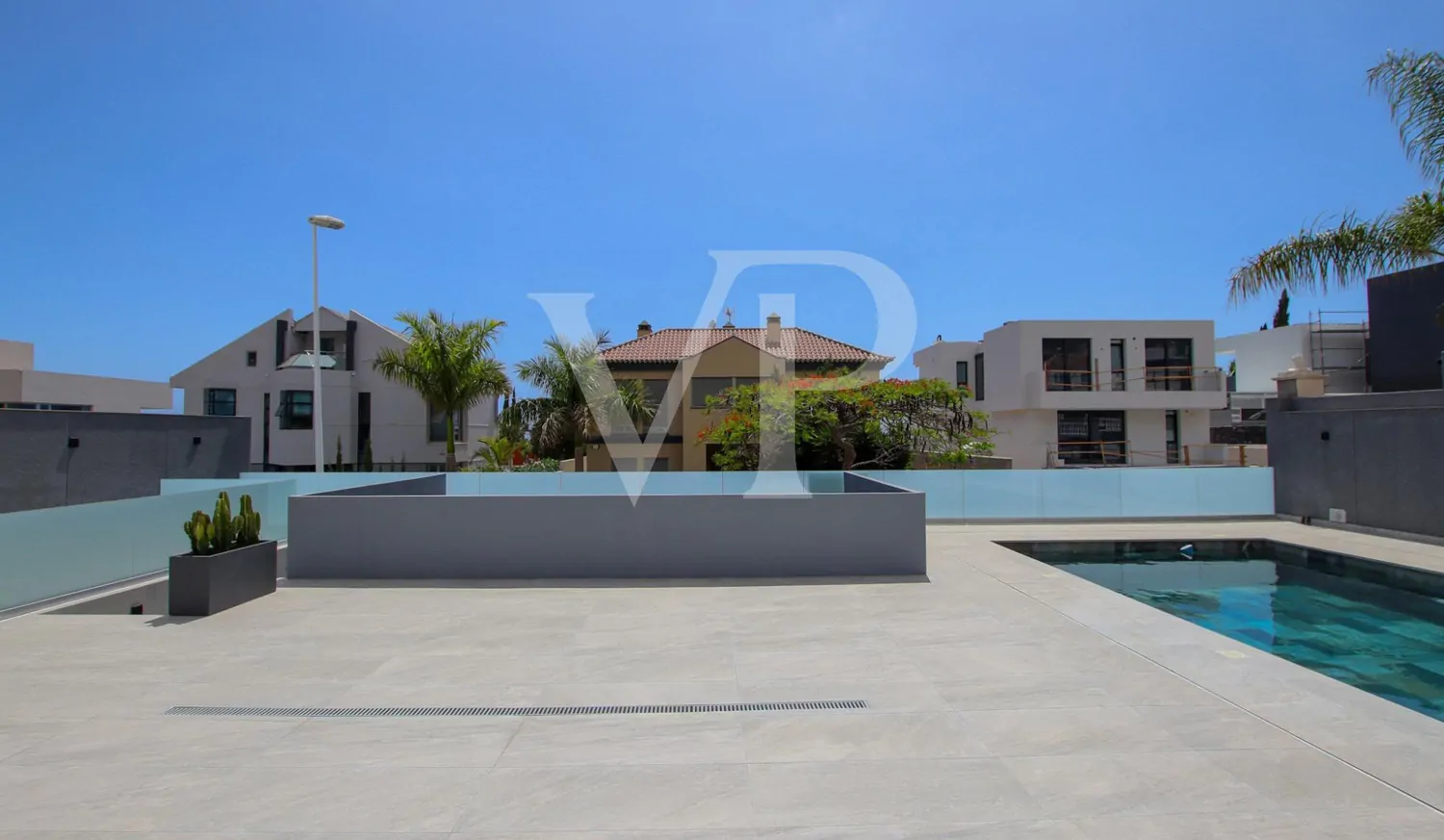 Exquisite Neubauvilla ist bereit für den Erstbezug in el Madroñal