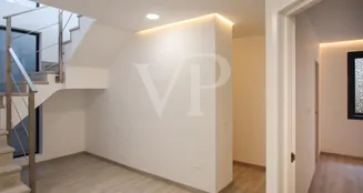 von_poll_real_estate_property_ES243184796_image_34