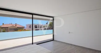 von_poll_real_estate_property_ES243184796_image_21