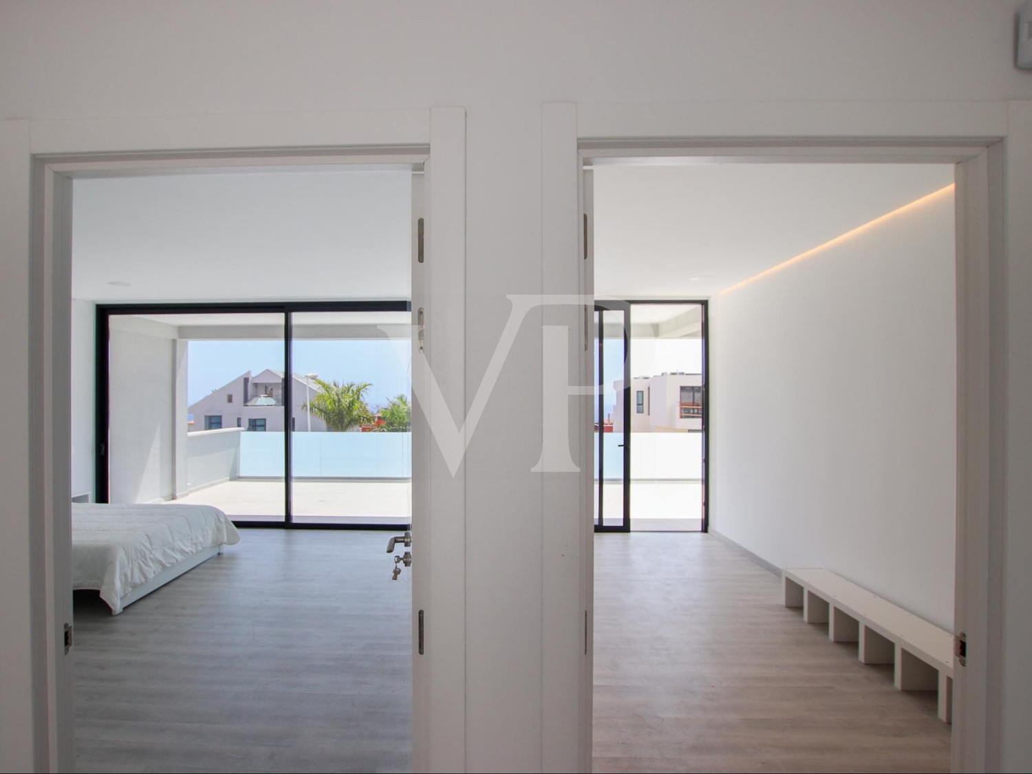 Exquisite newly built villa is ready to move in el Madroñal