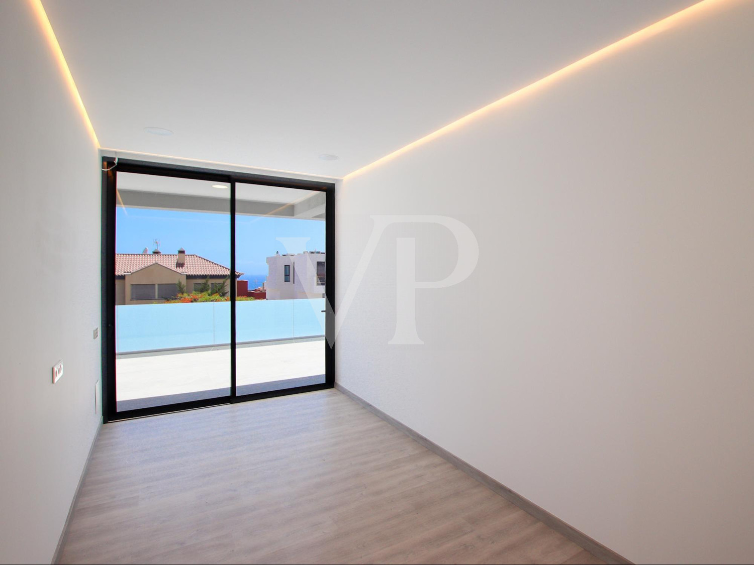 Exquisite newly built villa is ready to move in el Madroñal