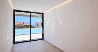 von_poll_real_estate_property_ES243184796_image_28