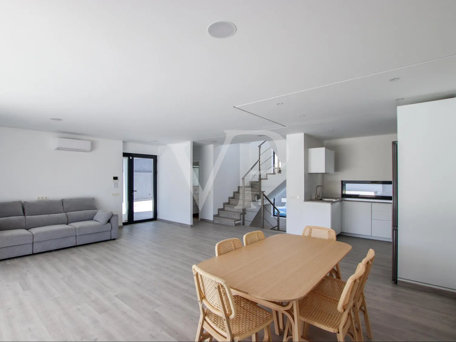 Exquisite Neubauvilla ist bereit für den Erstbezug in el Madroñal