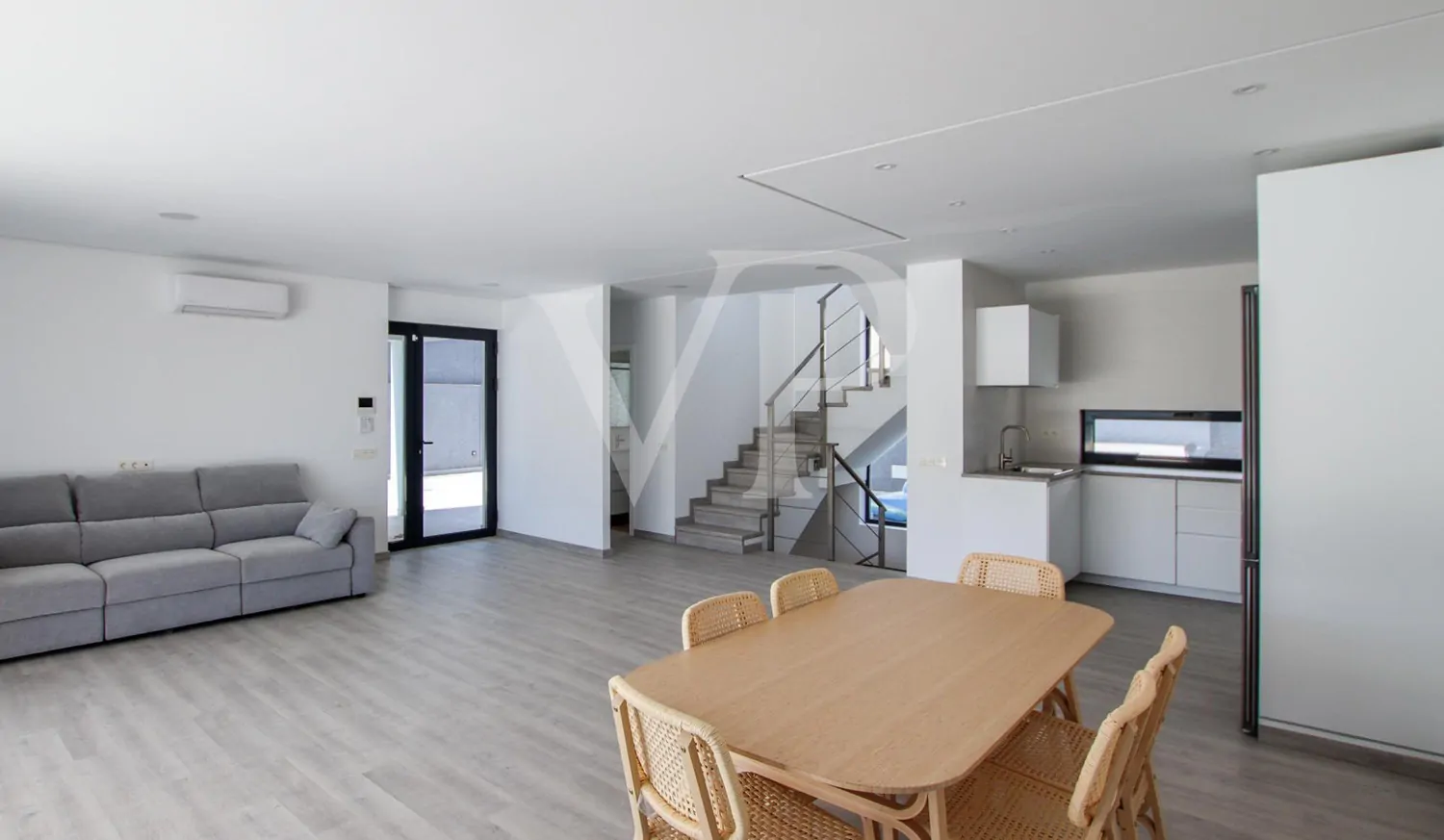 Exquisite Neubauvilla ist bereit für den Erstbezug in el Madroñal