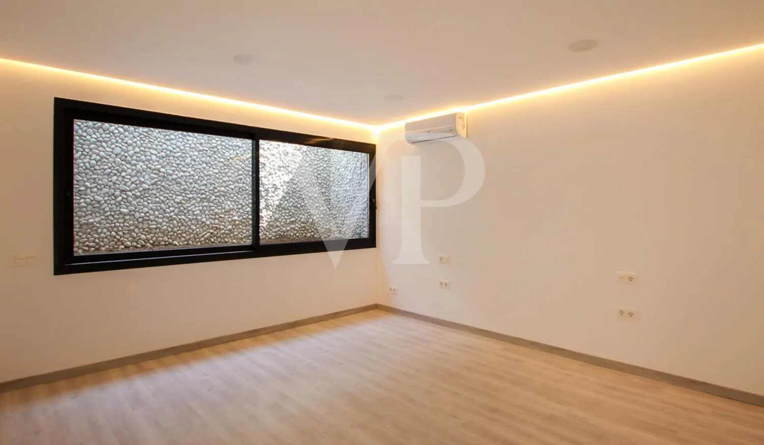 Exquisite Neubauvilla ist bereit für den Erstbezug in el Madroñal