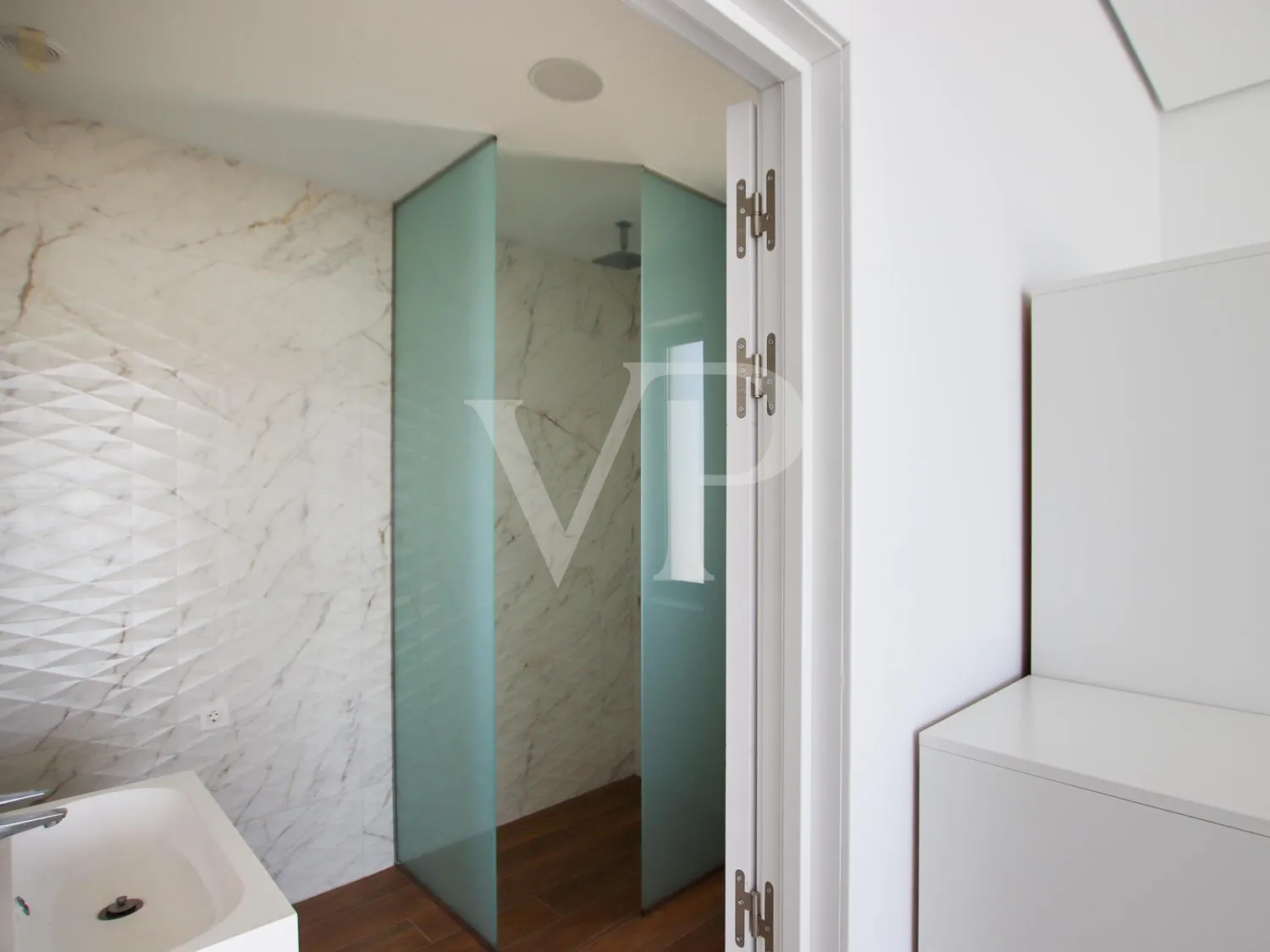 Exquisite Neubauvilla ist bereit für den Erstbezug in el Madroñal