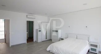 von_poll_real_estate_property_ES243184796_image_104