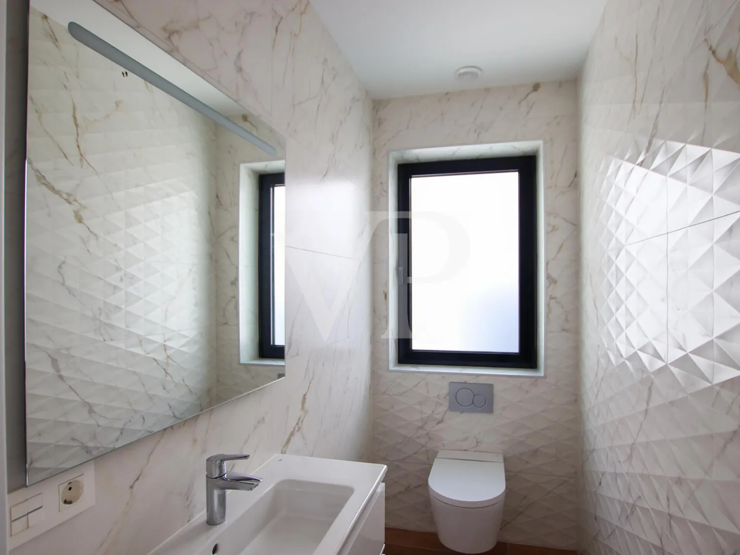 Exquisite Neubauvilla ist bereit für den Erstbezug in el Madroñal