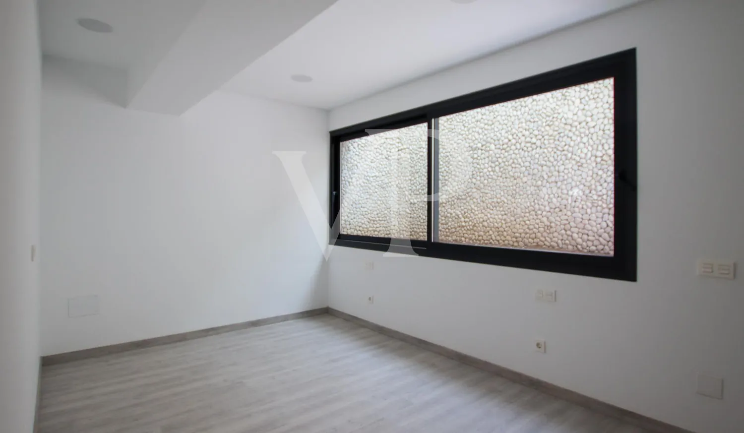 Exquisite Neubauvilla ist bereit für den Erstbezug in el Madroñal