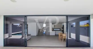 von_poll_real_estate_property_ES243184796_image_88