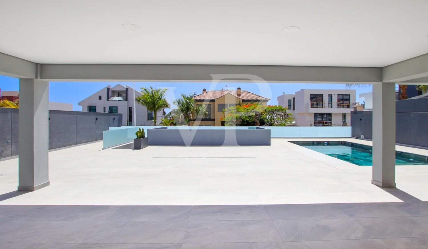 Exquisite Neubauvilla ist bereit für den Erstbezug in el Madroñal