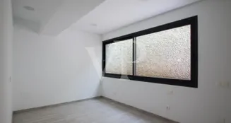 von_poll_real_estate_property_ES243184796_image_79