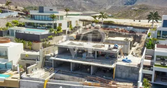 von_poll_real_estate_property_ES243184800_image_1