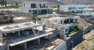 von_poll_real_estate_property_ES243184800_image_0