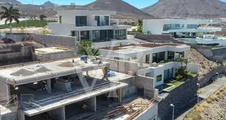 von_poll_real_estate_property_ES243184800_image_0