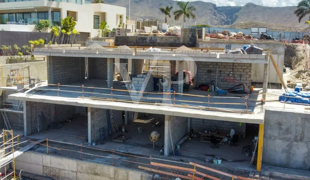 Neubauvilla mit atemberaubendem Meerblick in Caldera del Rey