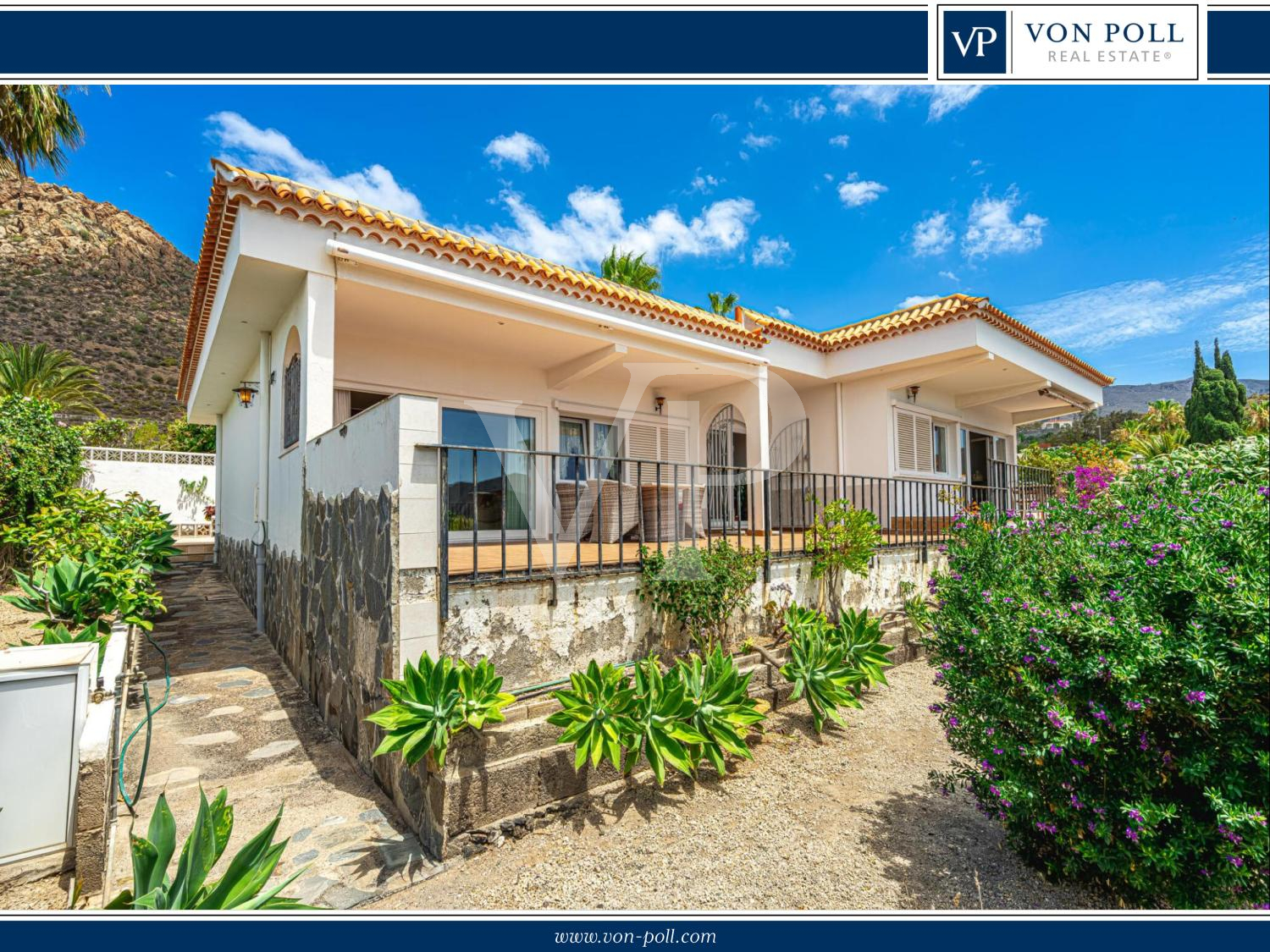 Fantástico chalet en zona tranquilla con vistas al mar y un bonito jardín