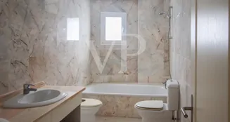 von_poll_real_estate_property_ES243184826_image_12