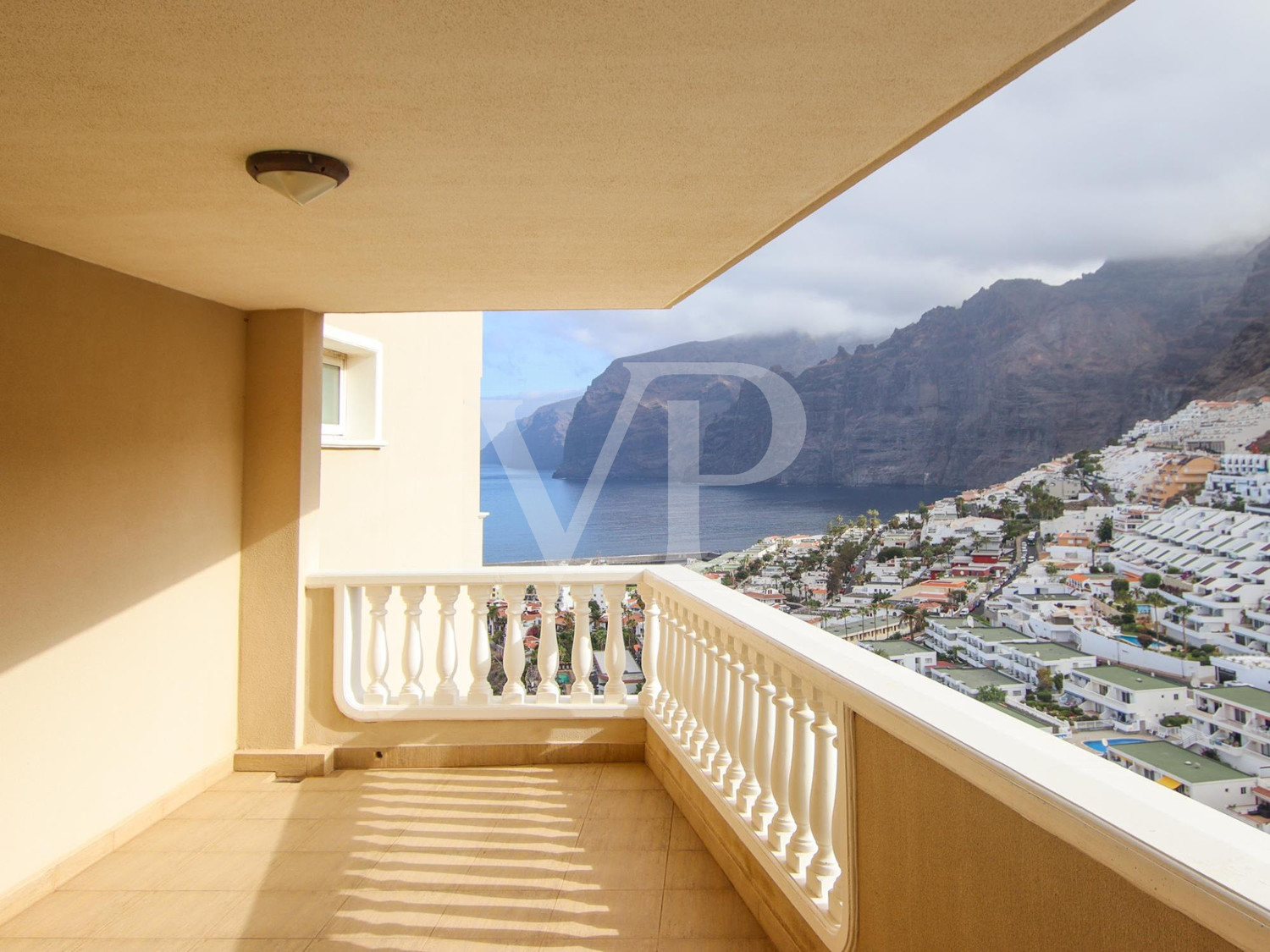 Ático con vistas espectaculares en Los Gigantes