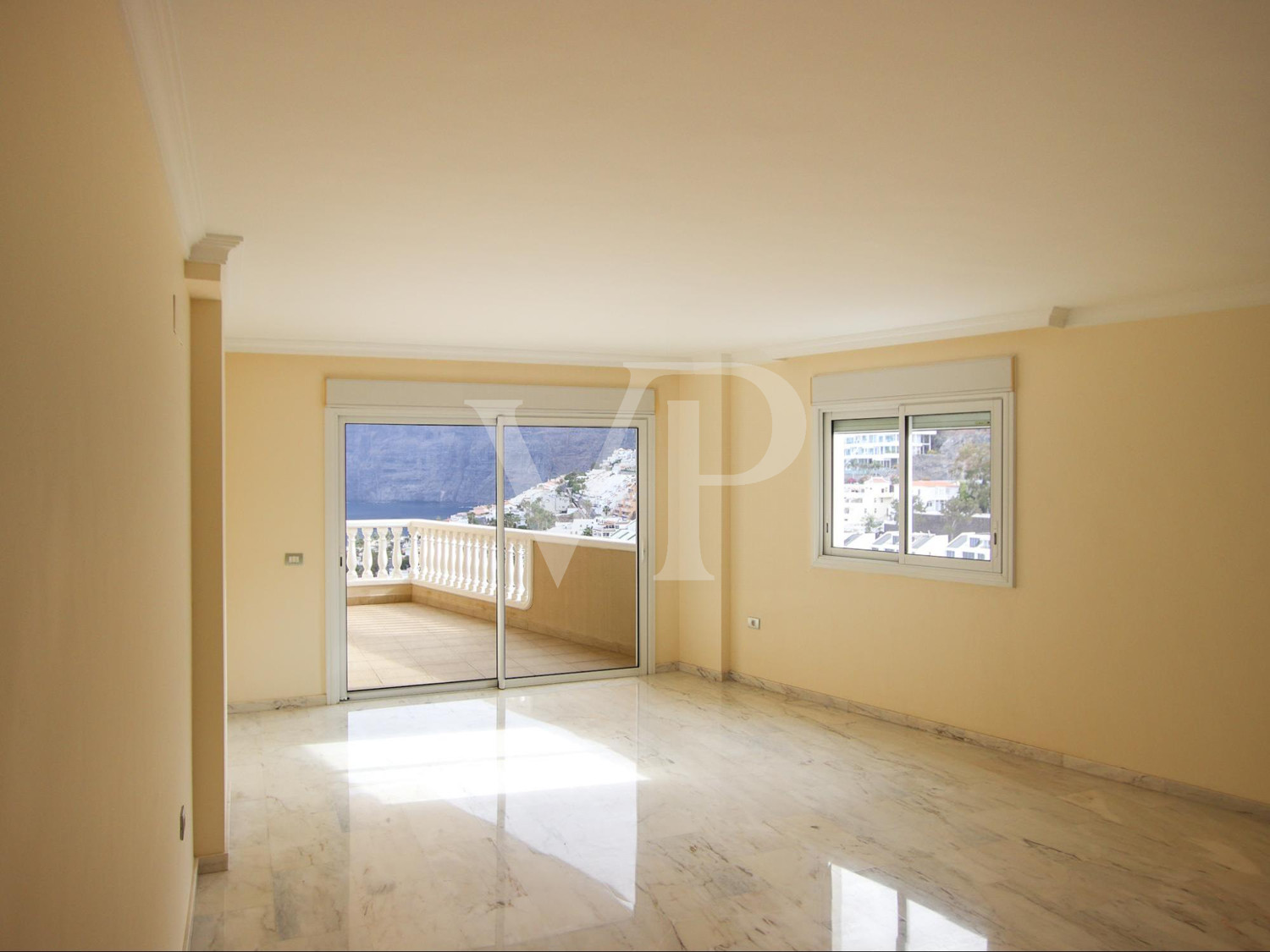 Penthouse with breathtaking views in Los Gigantes