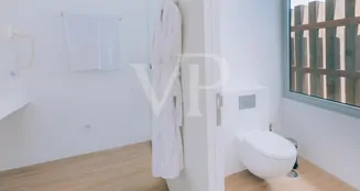 von_poll_real_estate_property_ES243184814_image_14