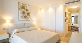 von_poll_real_estate_property_ES243184838_image_111