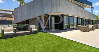 von_poll_real_estate_property_ES243184838_image_87