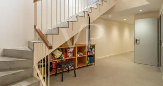 von_poll_real_estate_property_ES243184838_image_123