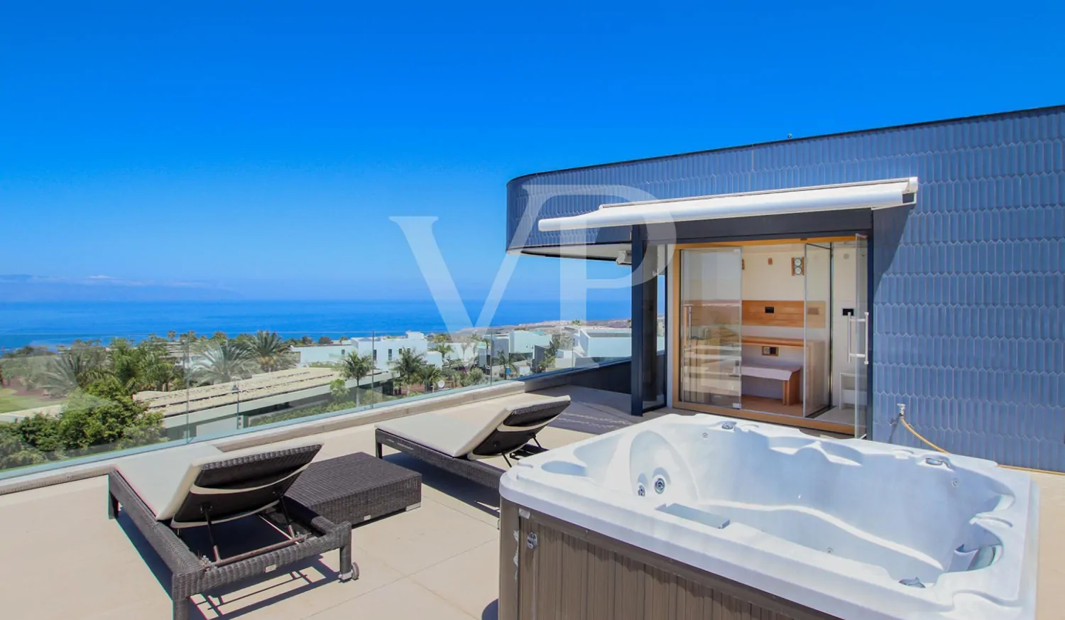 Exklusive Design-Villa mit Luxusausstattung und Traumblick auf das Meer