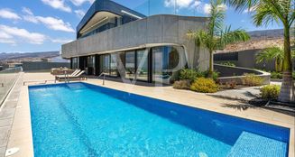 von_poll_real_estate_property_ES243184838_image_0