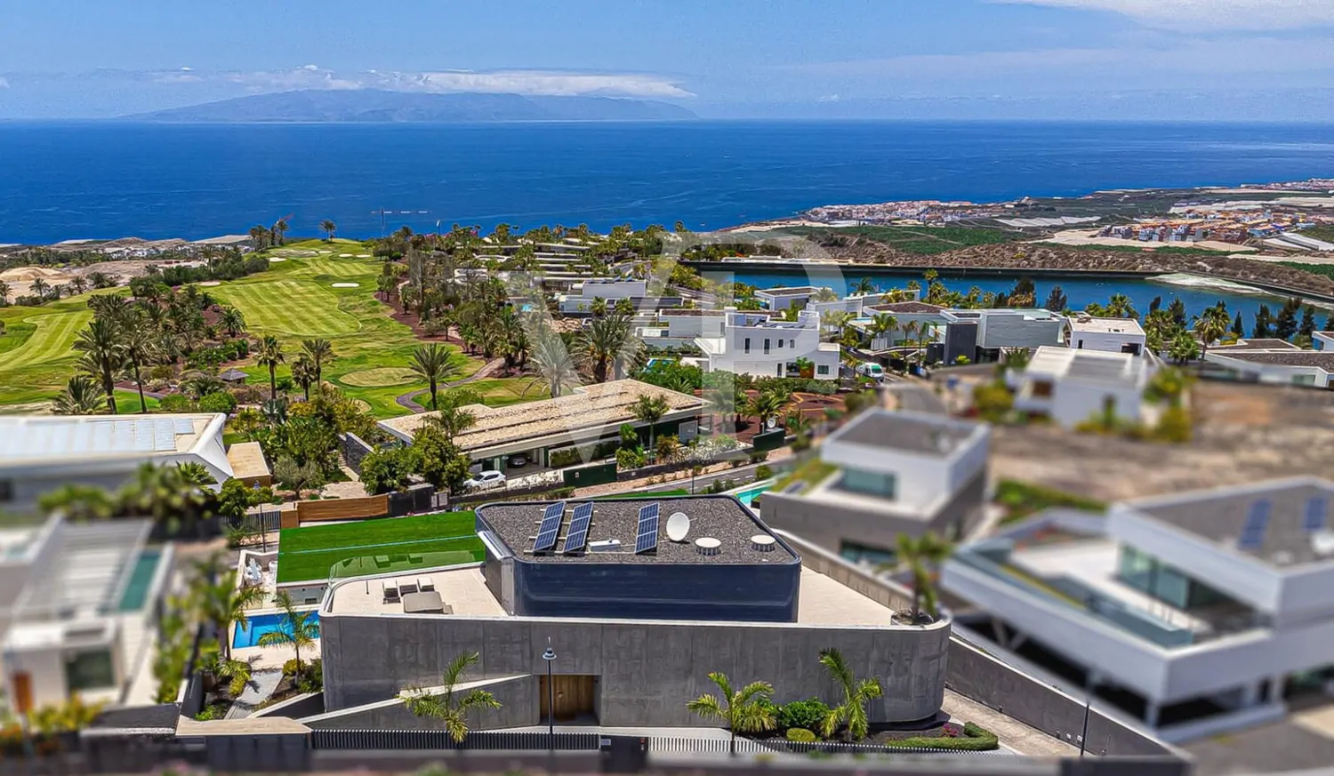 Exklusive Design-Villa mit Luxusausstattung und Traumblick auf das Meer