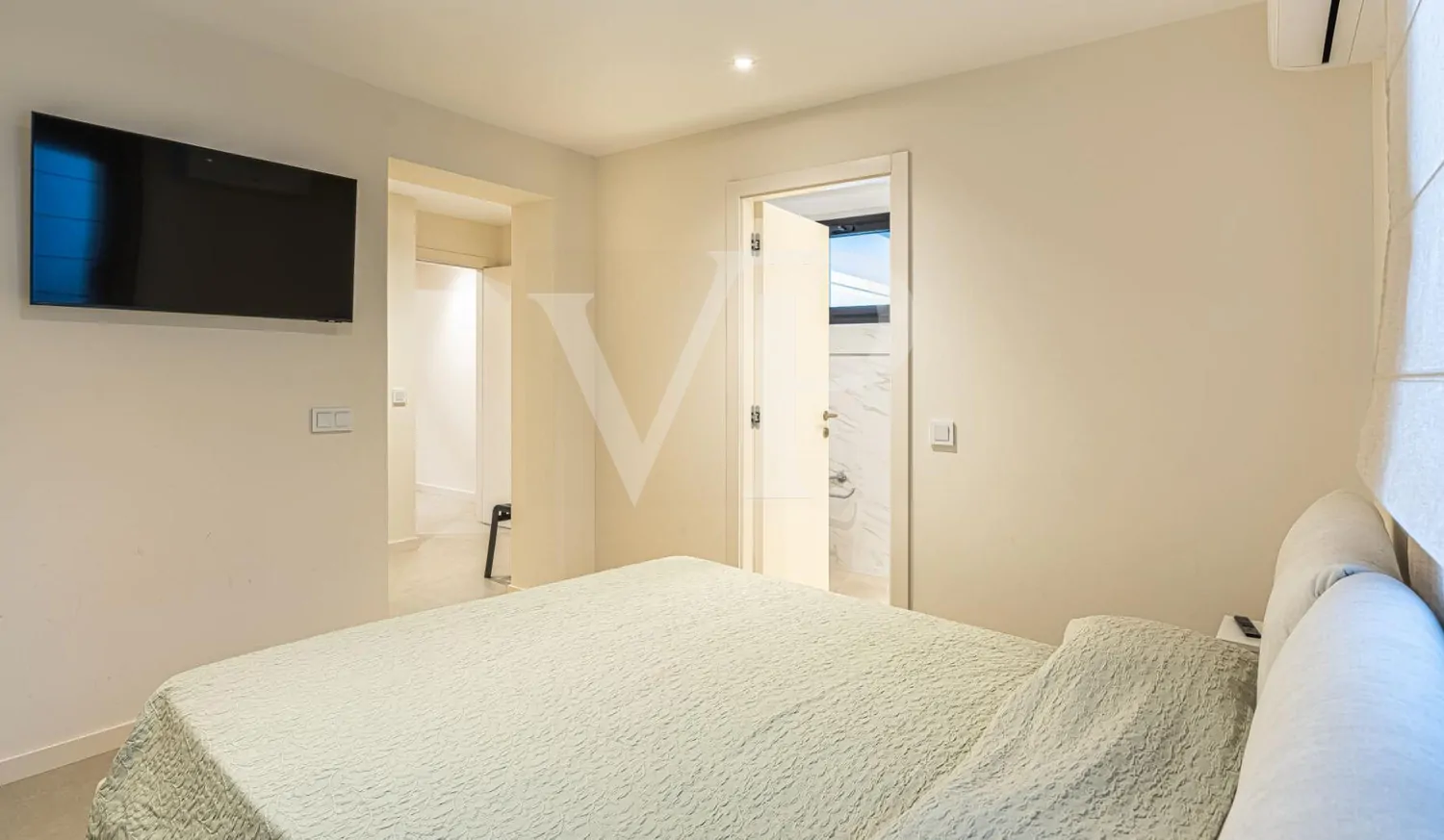 Exklusive Design-Villa mit Luxusausstattung und Traumblick auf das Meer