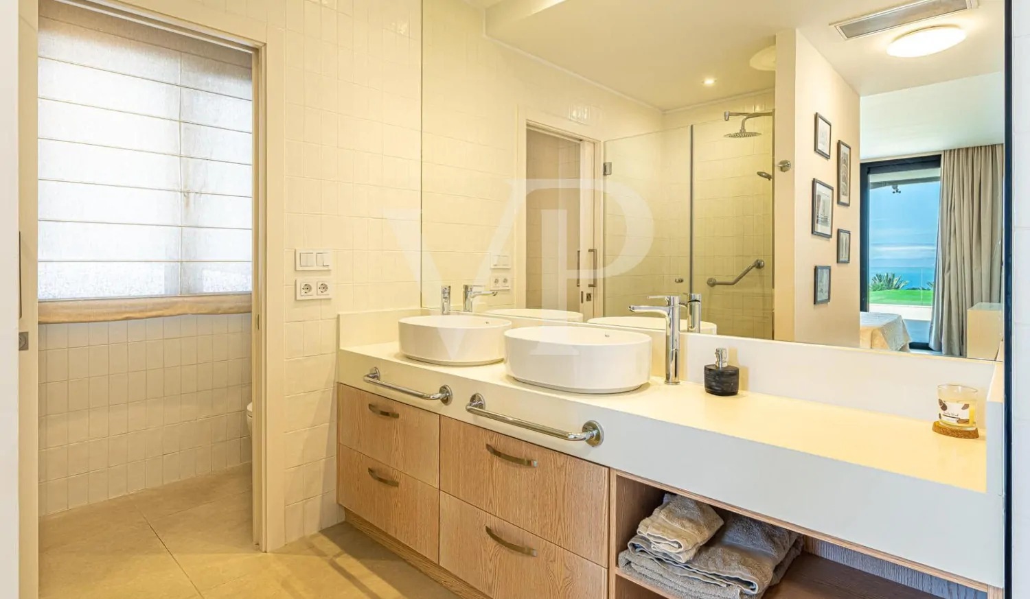 Exklusive Design-Villa mit Luxusausstattung und Traumblick auf das Meer