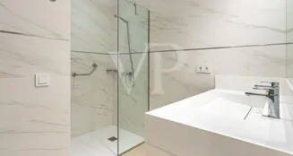 von_poll_real_estate_property_ES243184838_image_45