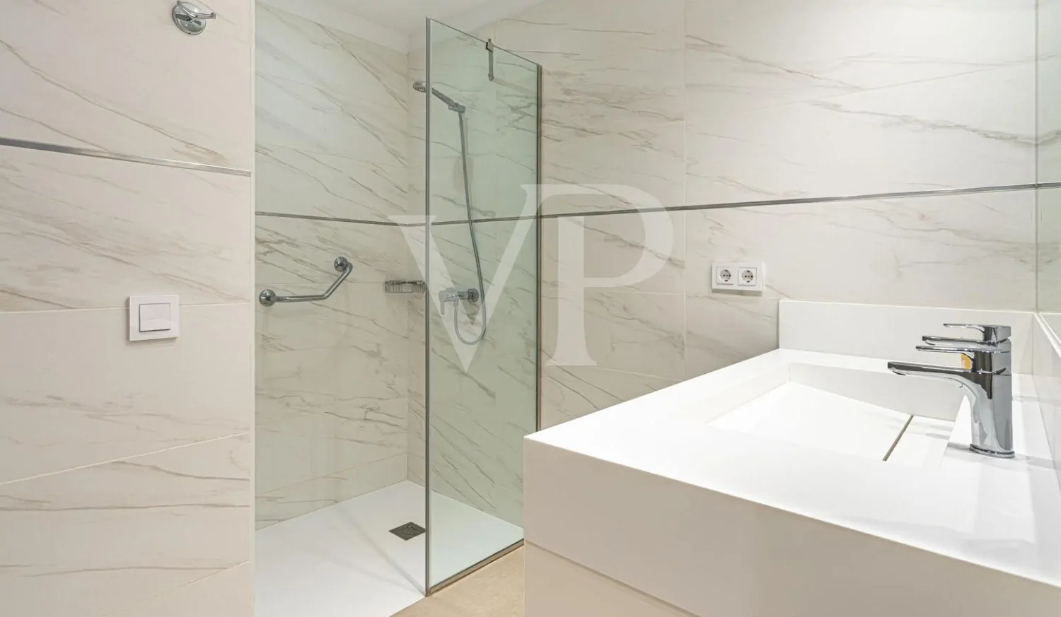 Exklusive Design-Villa mit Luxusausstattung und Traumblick auf das Meer