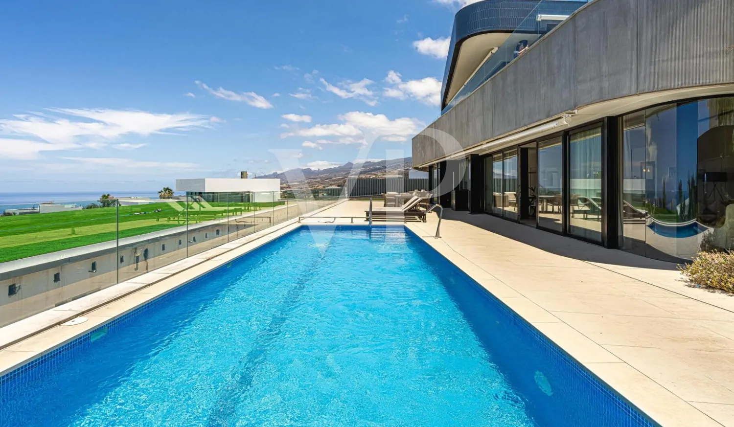 Exklusive Design-Villa mit Luxusausstattung und Traumblick auf das Meer