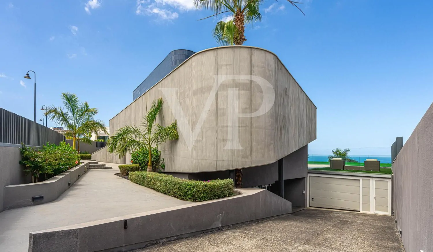 Exklusive Design-Villa mit Luxusausstattung und Traumblick auf das Meer