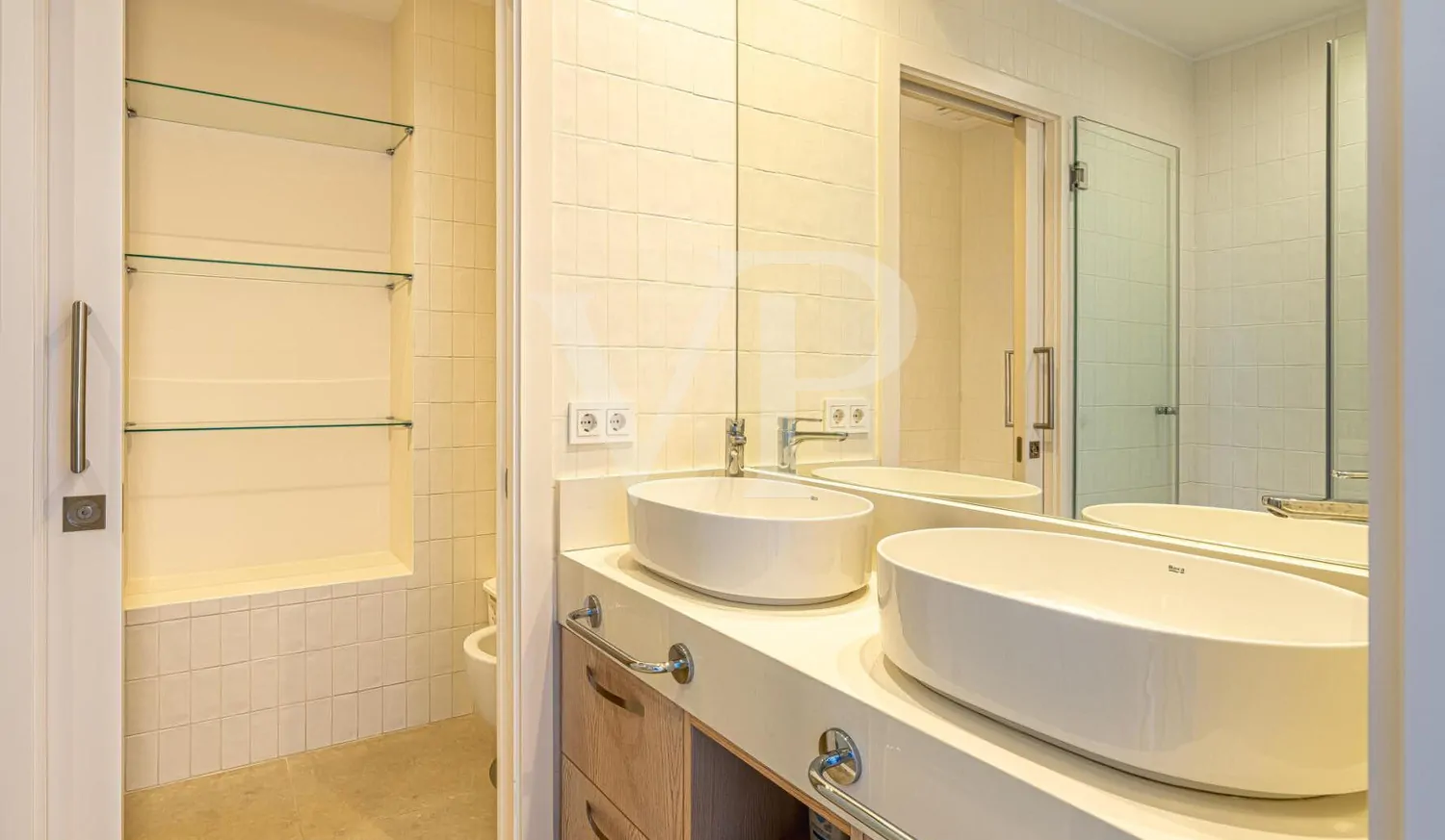 Exklusive Design-Villa mit Luxusausstattung und Traumblick auf das Meer