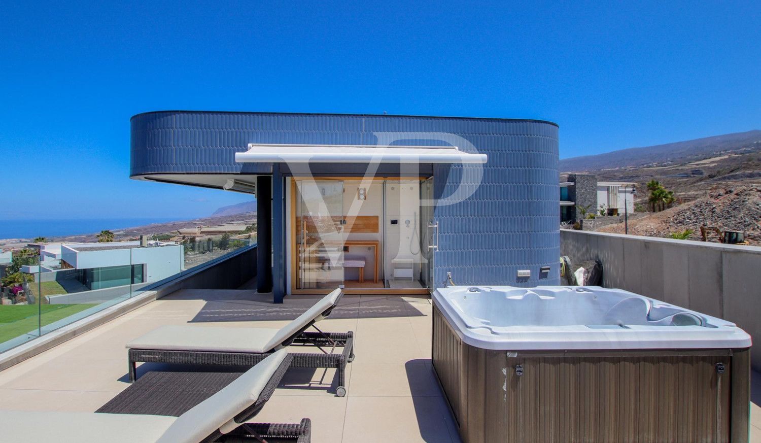 Exklusive Design-Villa mit Luxusausstattung und Traumblick auf das Meer