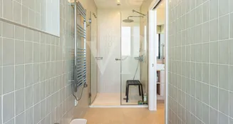 von_poll_real_estate_property_ES243184838_image_71