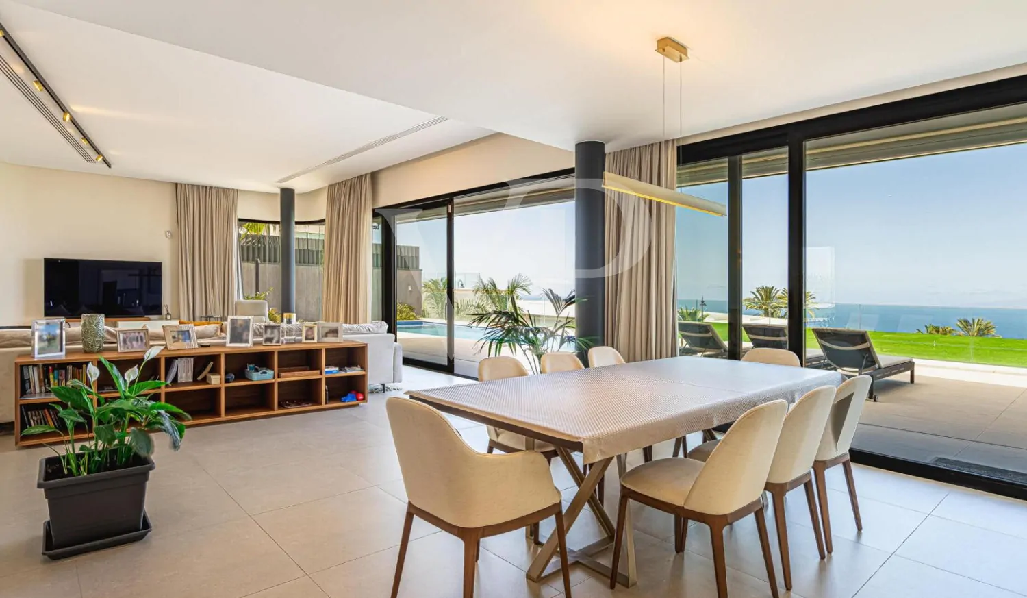 Exklusive Design-Villa mit Luxusausstattung und Traumblick auf das Meer