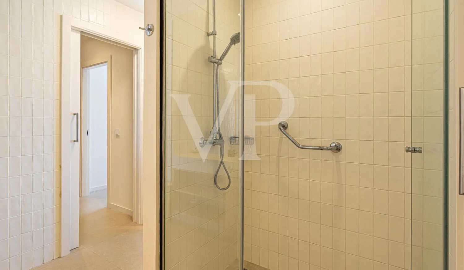 Exklusive Design-Villa mit Luxusausstattung und Traumblick auf das Meer