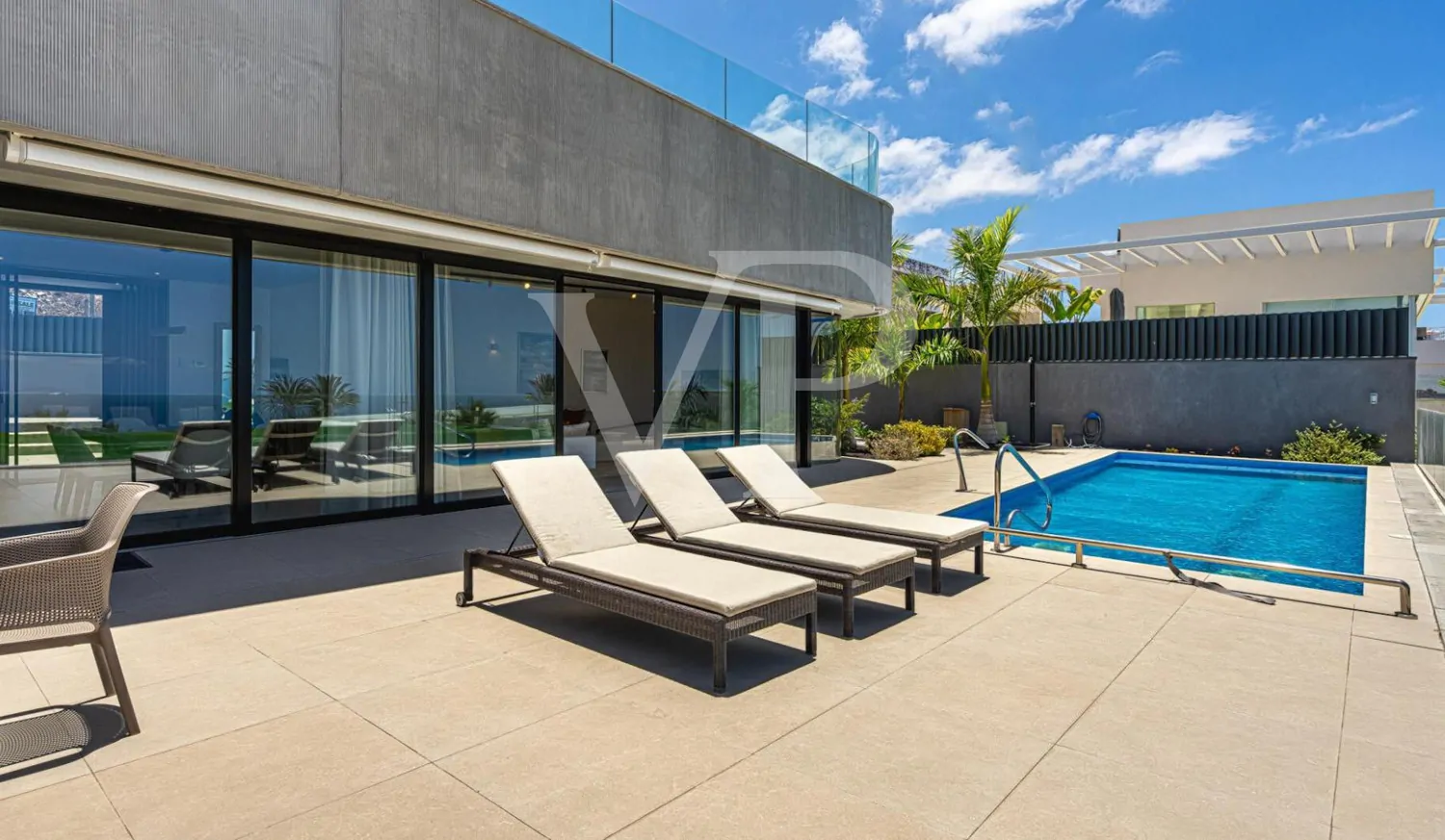 Exklusive Design-Villa mit Luxusausstattung und Traumblick auf das Meer