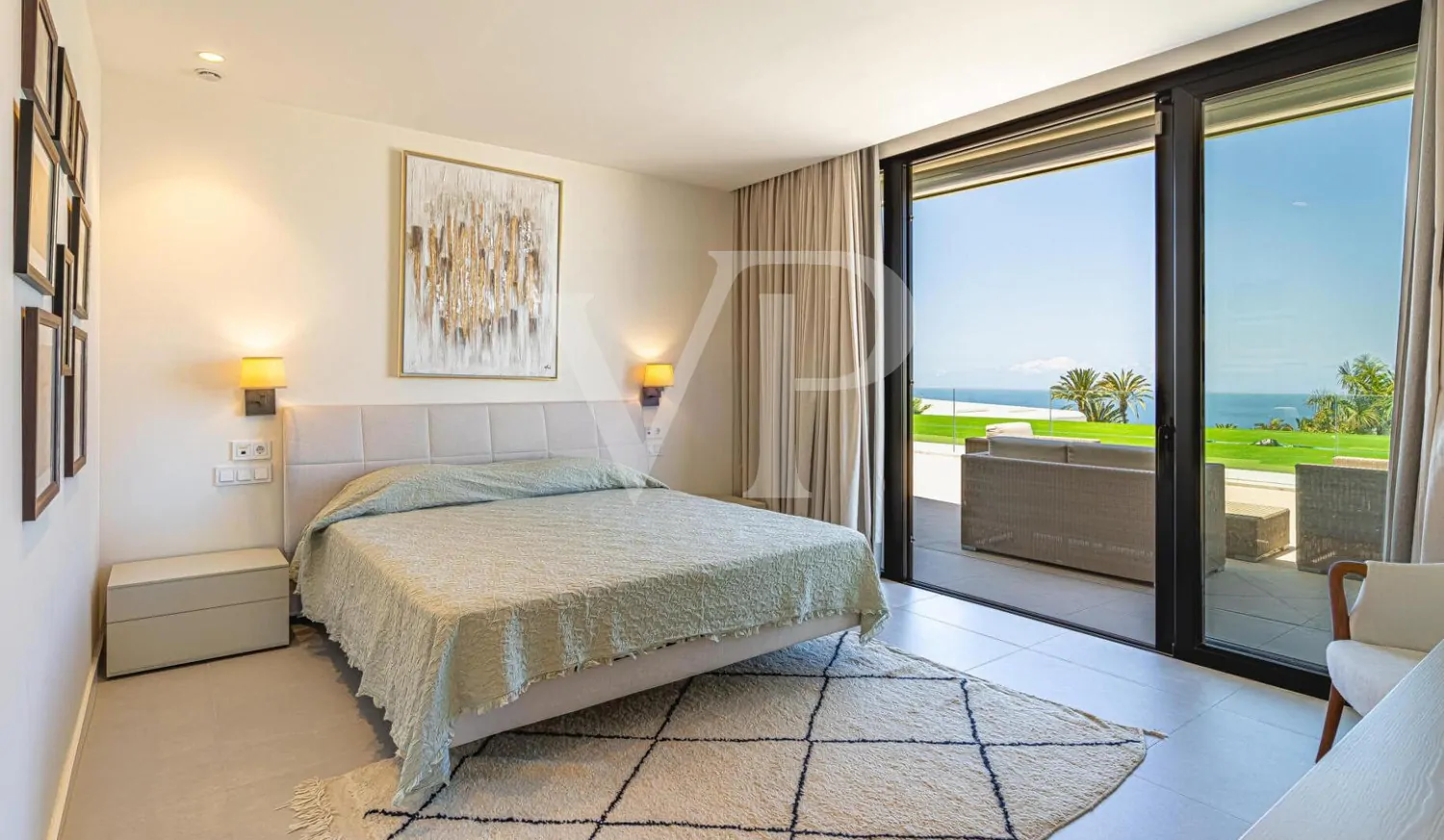 Exklusive Design-Villa mit Luxusausstattung und Traumblick auf das Meer