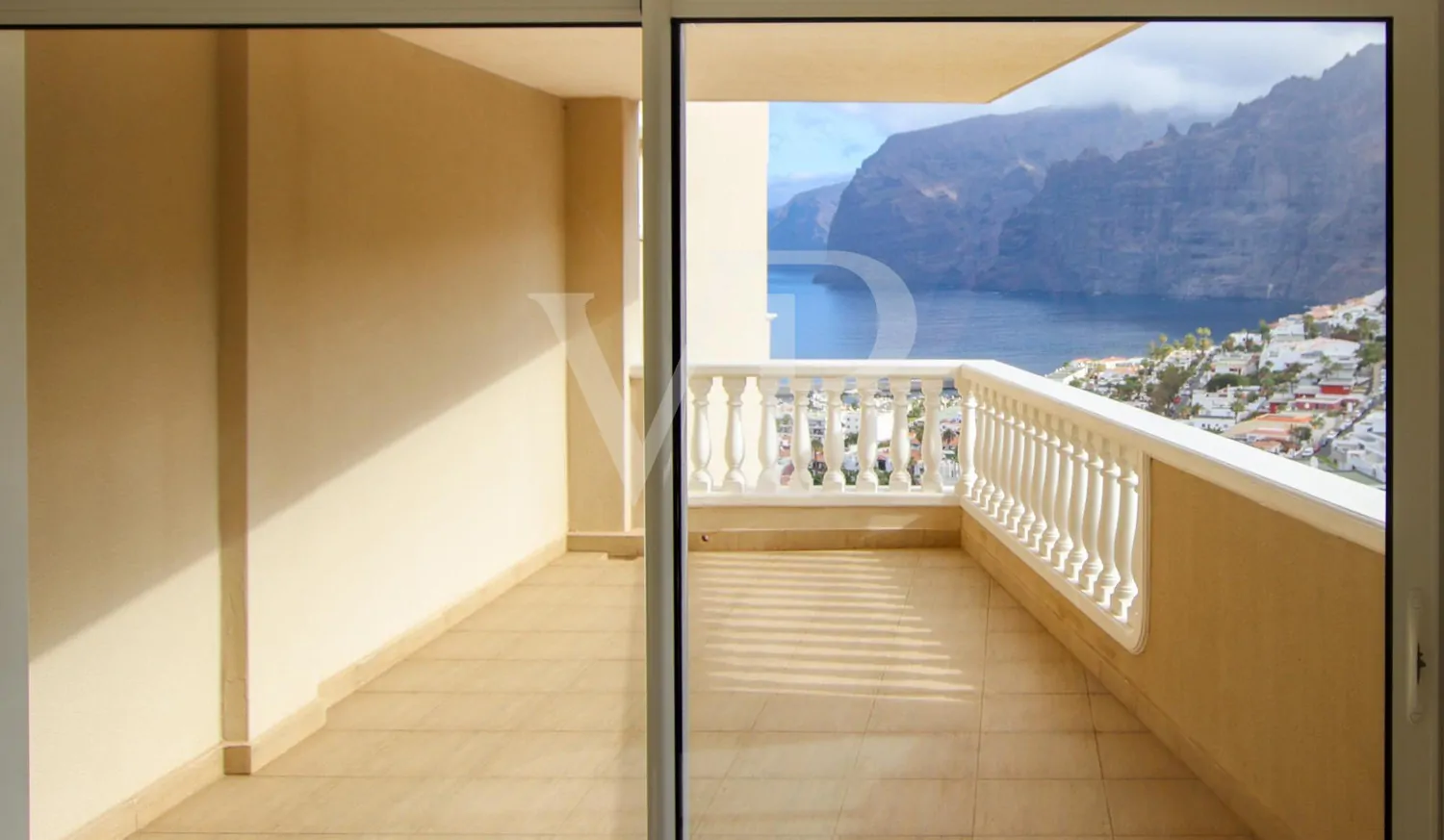 Penthouse with breathtaking views in Los Gigantes