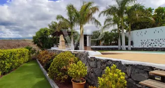 von_poll_real_estate_property_ES243184836_image_6