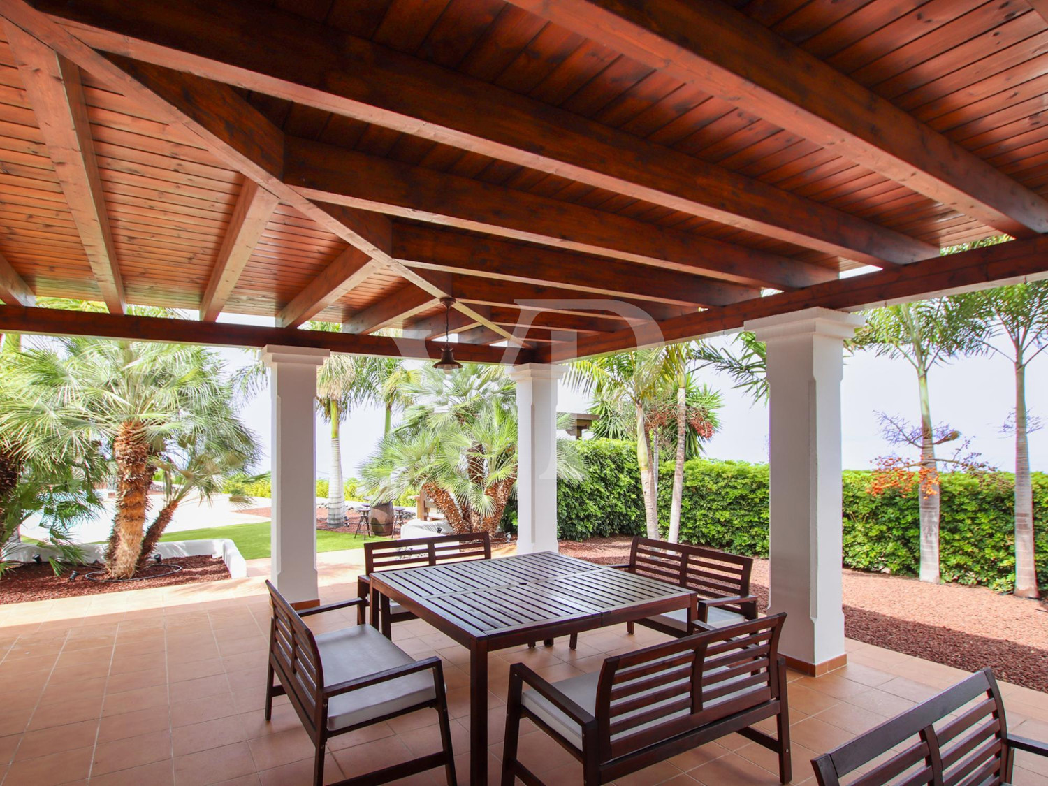 Precious finca with panoramic views and private pool