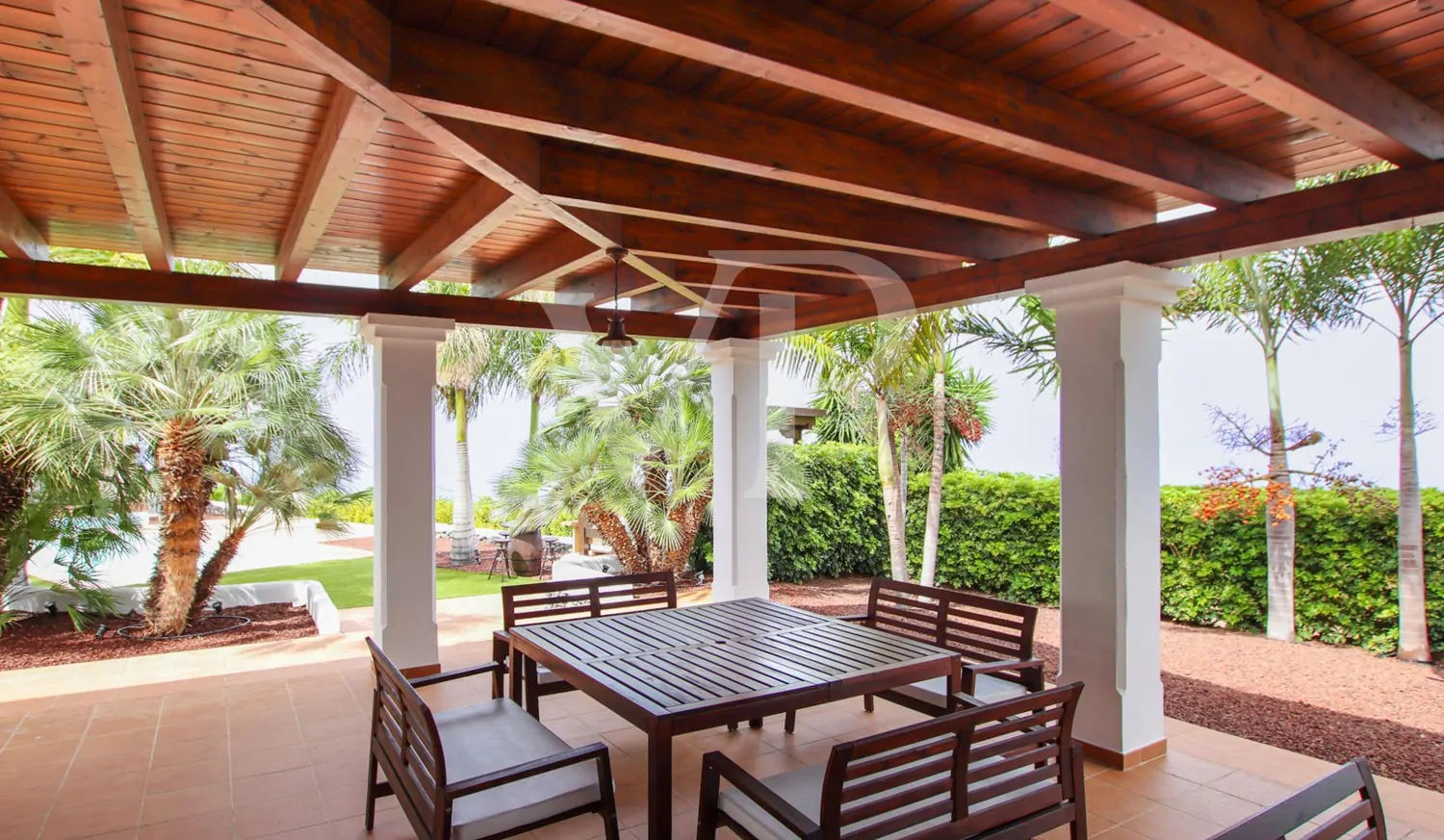 Edle Finca mit Panoramablick und privatem Pool